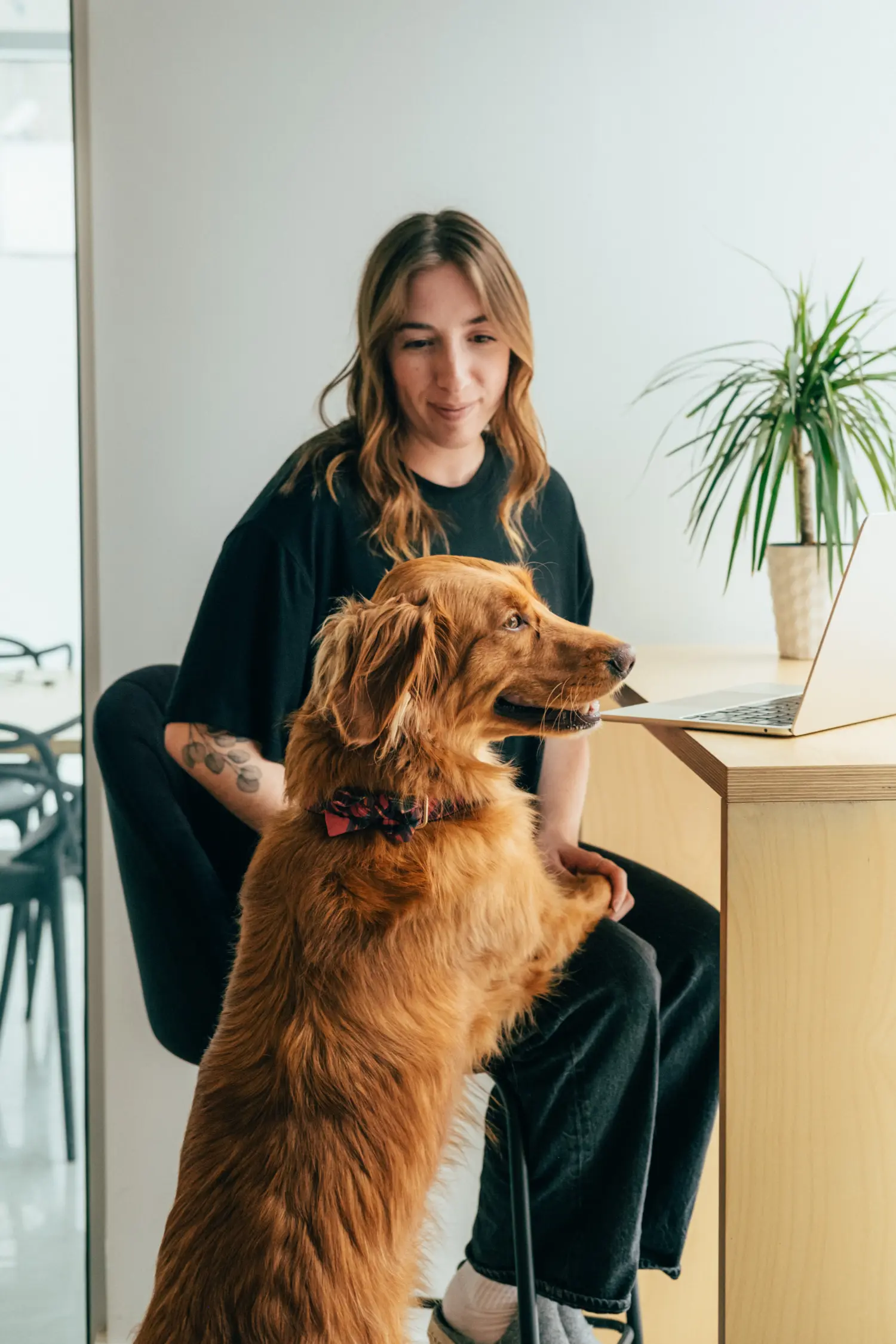 Sandrine et notre Responsable du bonheur