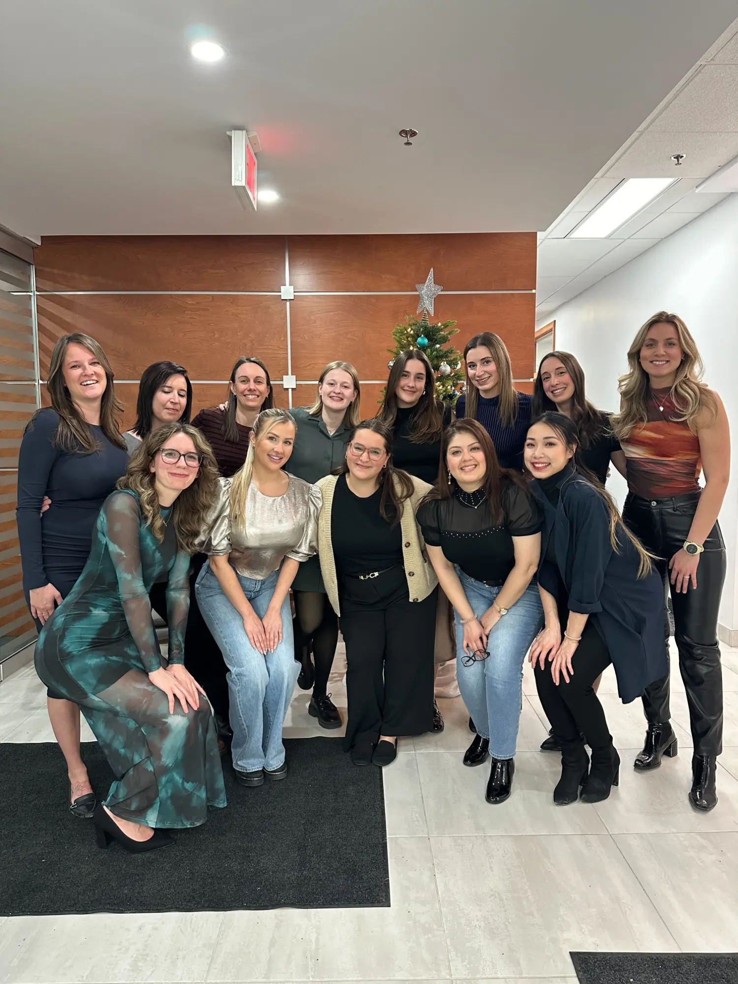 The amazing girls that work at Kimoby