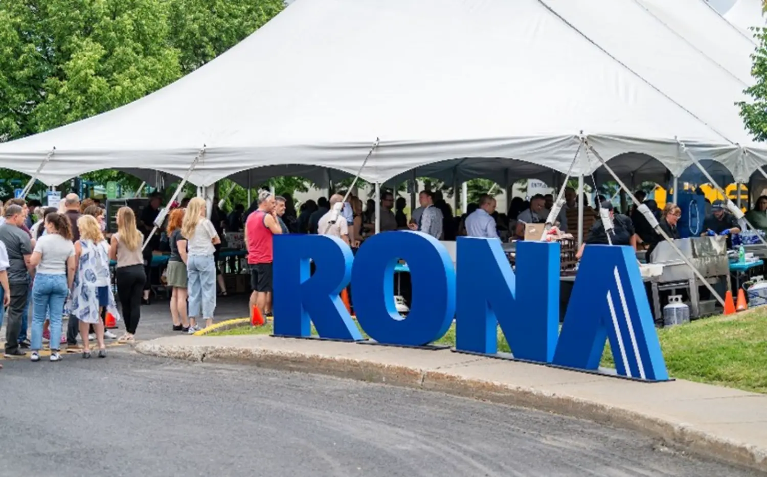BBQ estival organisé pour les employé(e)s de notre siège social de Boucherville et de notre centre de distribution.