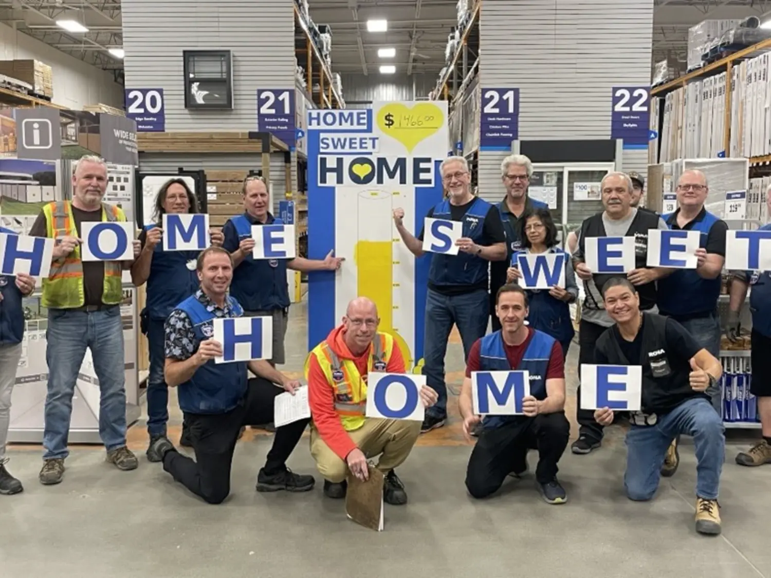 Magasin de Nepean, en Ontario, qui se mobilise pour la campagne Bien chez soi (Home Sweet Home) Fondation RONA.