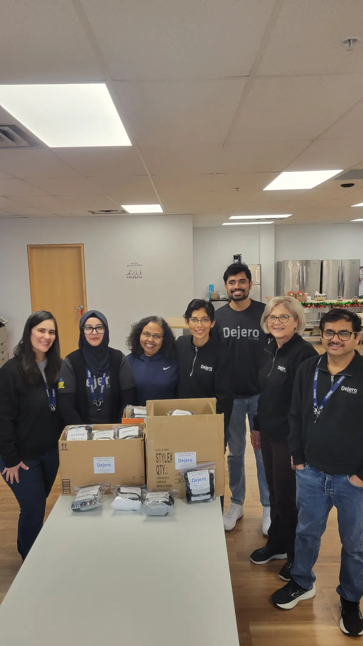 Our team volunteering as a part of our annual Dejero Day of Doing Great Things!