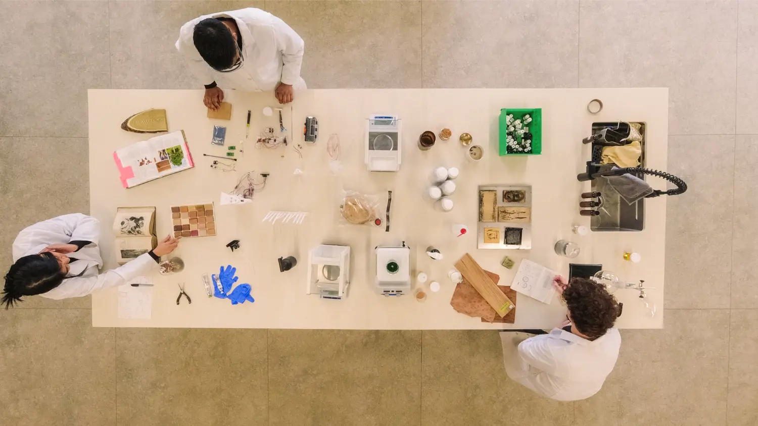 Work day at the Wud Innovation Lab in Toronto, Canada.