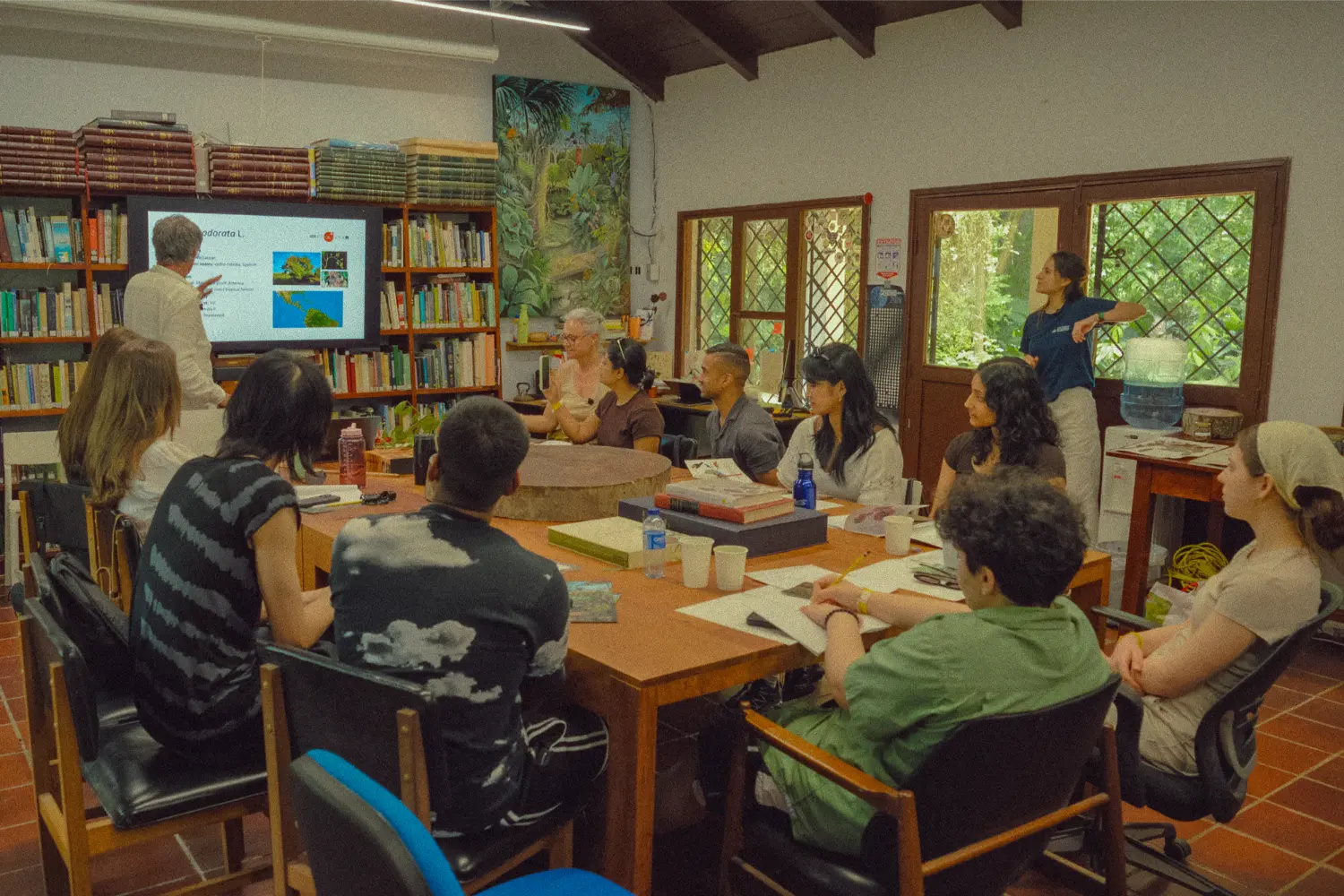 Team visit to the Botanical Garden of Cartagena to learn about biodiversity in dry tropical forests.