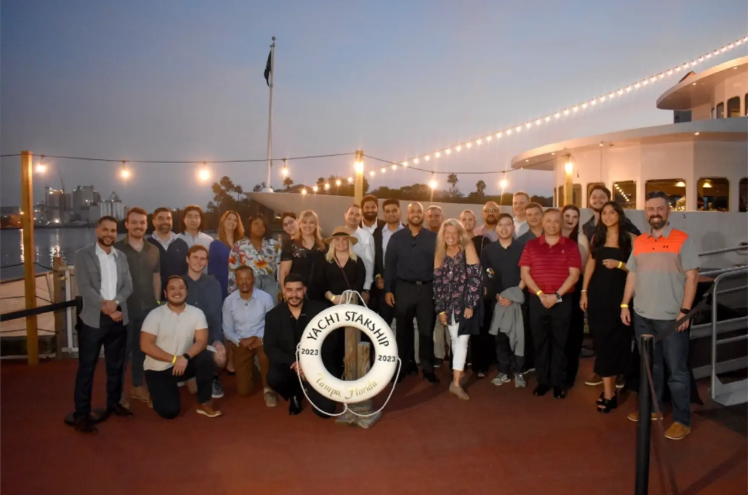 The-Covalence-crew-setting-sail-and-making-memories-at-our-company-off-site-in-Florida