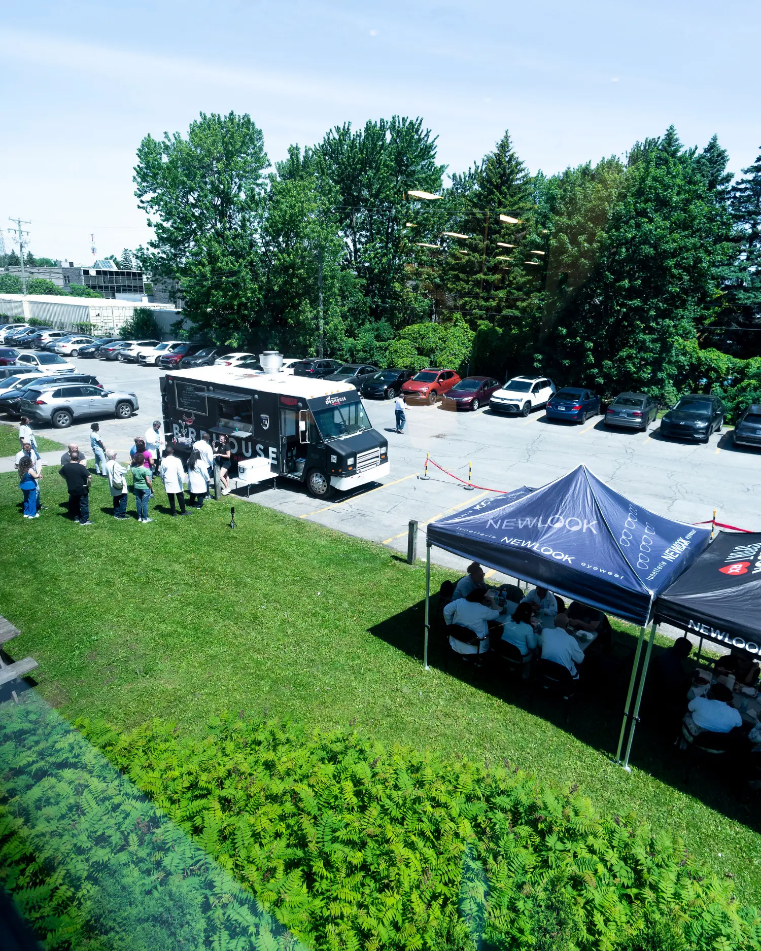 Événement foodtruck: Un moment convivial entre collègues pour partager et se retrouver.