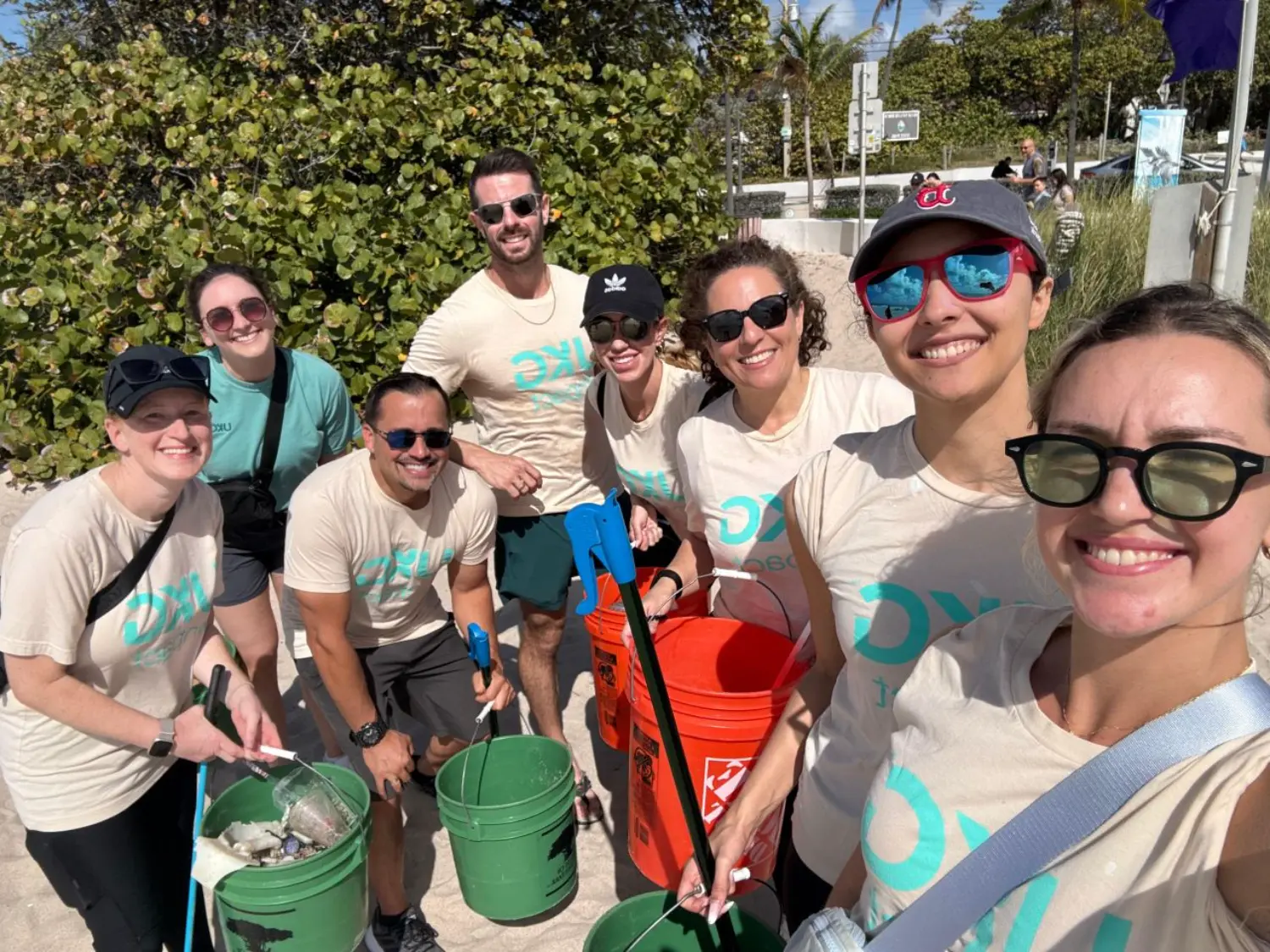 UKG employees came together to help restore local coastlines.