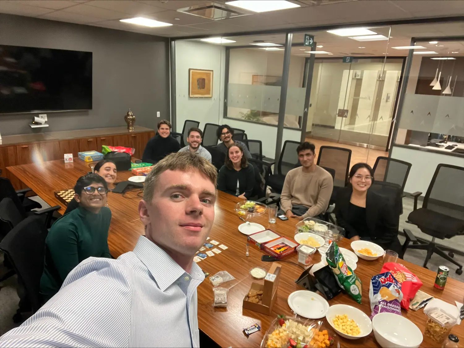 Guidehouse Canada colleagues building connections one game at a time in Toronto.