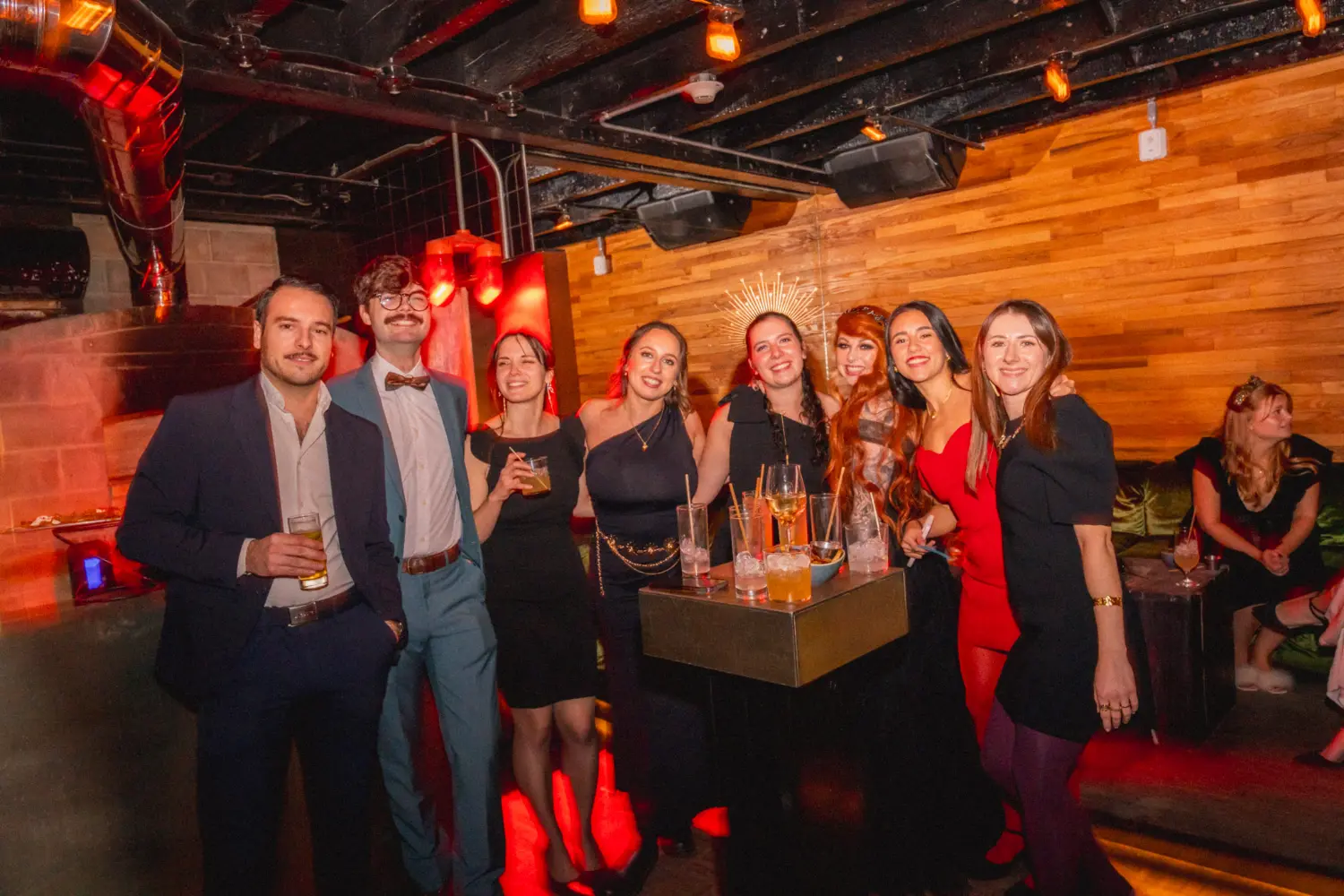Chez Substance, nous prenons le temps de fêter nos accomplissements collectifs dans une ambiance festive.
